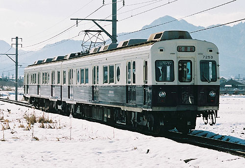 丸窓ラッピング電車試運転写真5