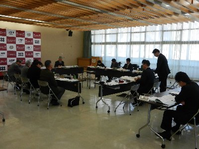 写真：市民協働指針検討委員会検討風景