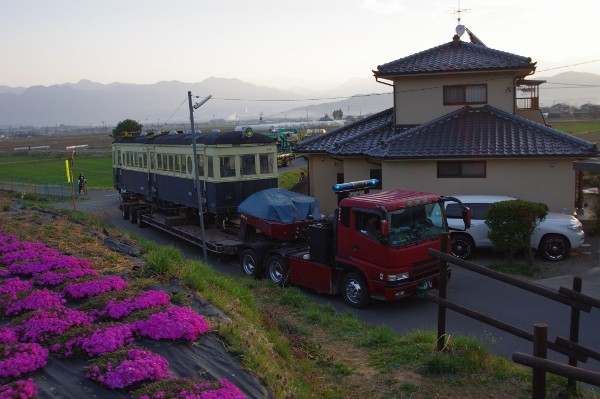 丸窓電車移設工事10