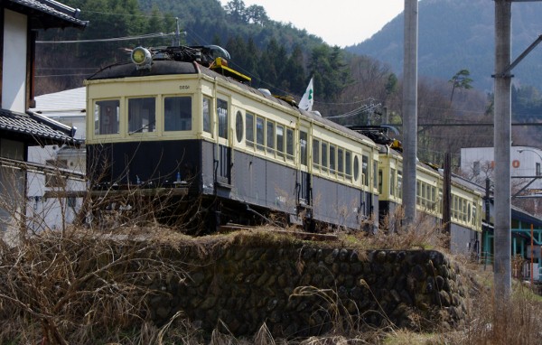 丸窓電車移事前日04