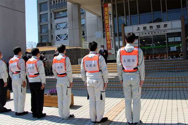 広報車出発式_1