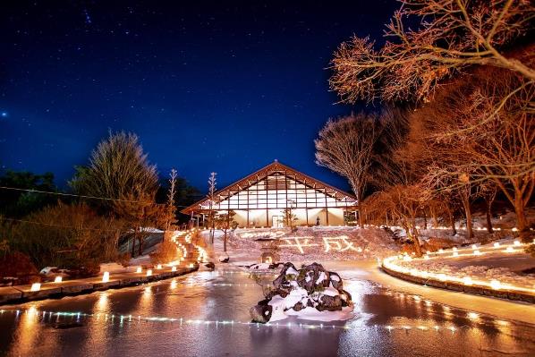 武石ともしび博物館のアイスキャンドル祭り（庭園）の画像