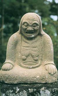 奈良尾石造大姥坐像
