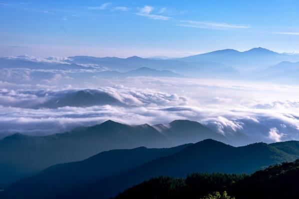 美ヶ原高原から望む雲海の画像