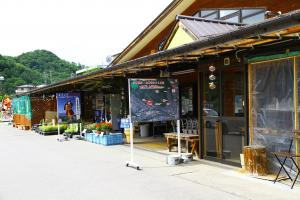 義仲公の看板と案内マップ（写真）の看板