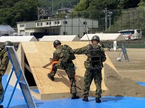 倒壊家屋救助の写真①