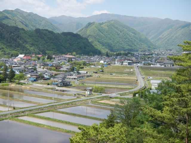 写真：平成26年5月16日武石公園からみた美ヶ原