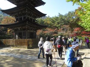 前山寺三重塔