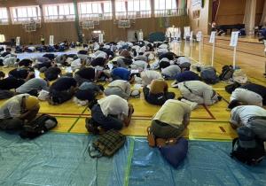 シェイクアウト訓練の様子