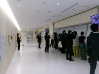 施設内見学の様子