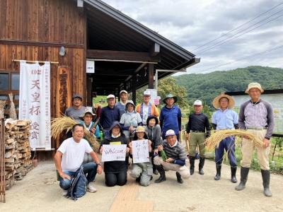 一緒に働く人（稲倉の棚田保全委員会）