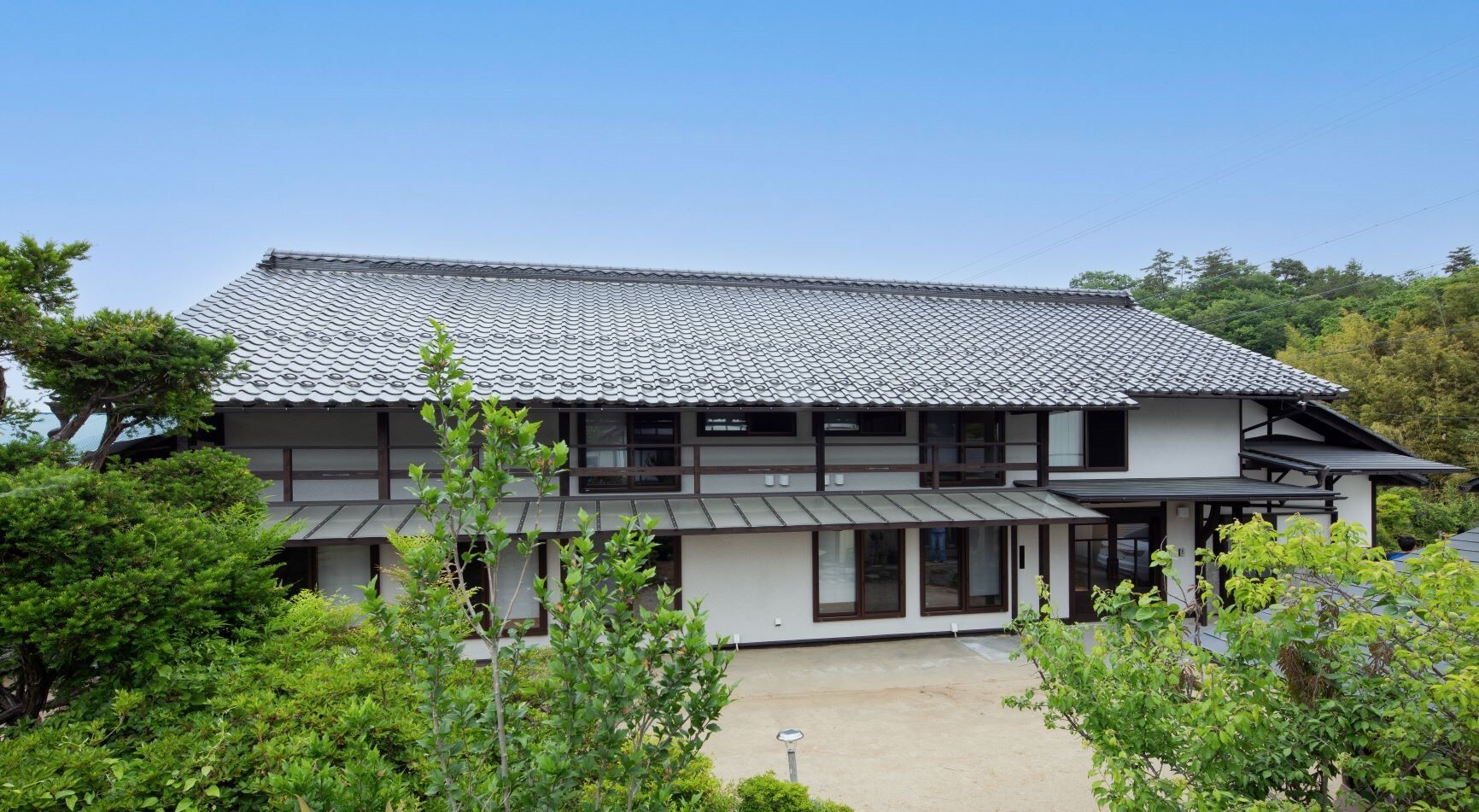 伝統と耐震性を備えた美の住まい　写真