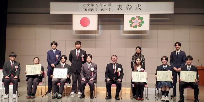 令和7年度上田市青少年善行表彰受賞者記念写真