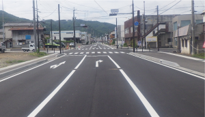 ⑥都市再編事業　道路改良工事（箱畳線）