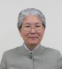 山田順子先生写真