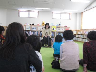 平成25年5月19日 広沢里枝子さんのおはなし広場 012