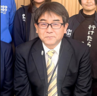 長坂隊員