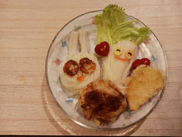 お化けの天ぷら料理
