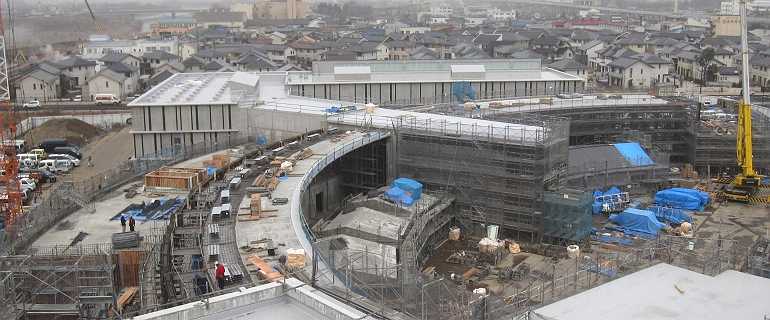 写真：大ホール側より望んだ美術館