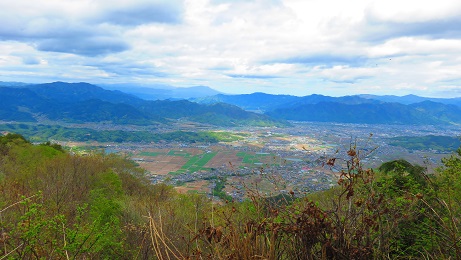 塩田平を見渡せる独鈷山からの風景