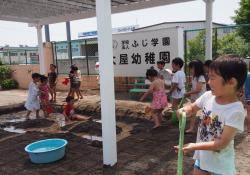 大屋幼稚園園庭