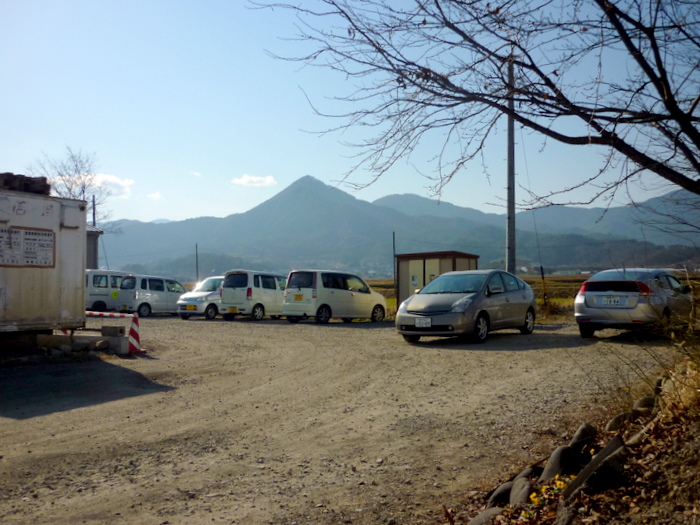 舞田駅駐車場