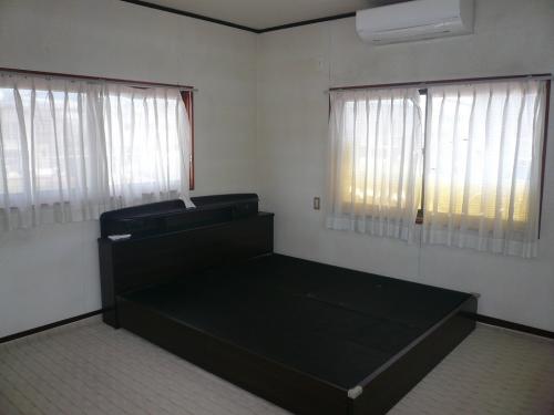 管理番号：1263（物件番号：UR-0R194）の2階洋室