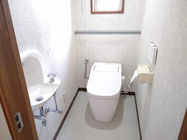 管理番号：1239（物件番号：UR-0155）のトイレ