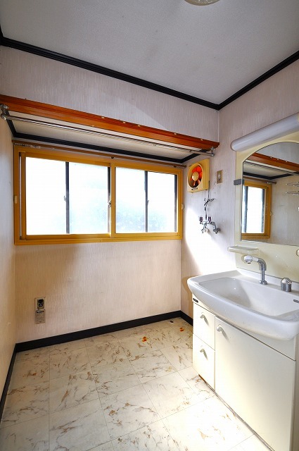 管理番号：3235（物件番号：UL-0214）の洗面台