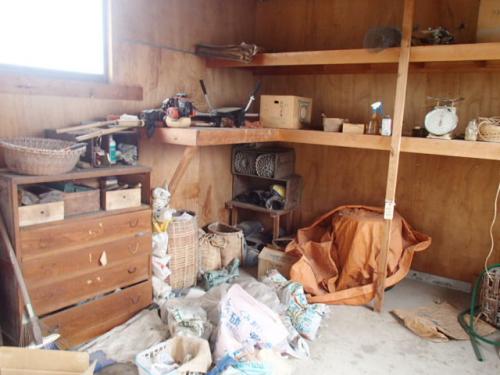 管理番号2272-a、b(UL-0260)の物置内部