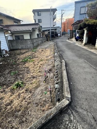 管理番号：1270（物件番号：UR-0206）の前面道路