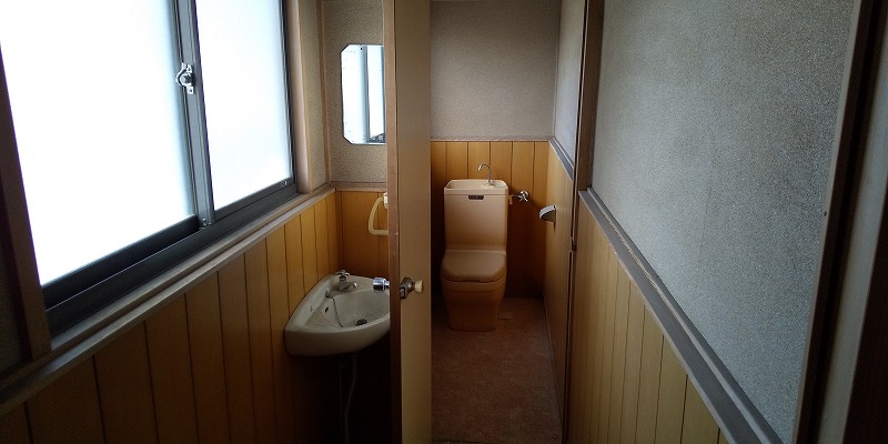 管理番号：1223（物件番号：UR-0132）の2階トイレ